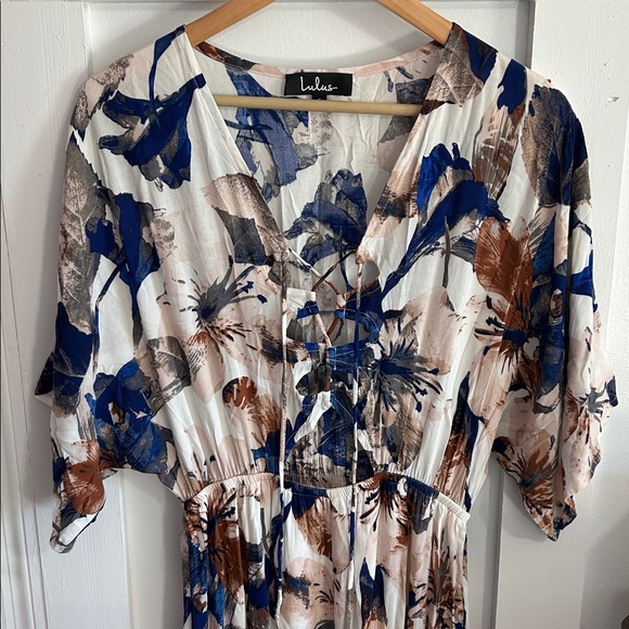 Lulu's Loveliest Of All White Blue Floral Lace Up Maxi Dress Size Small - Picture 8 of 13